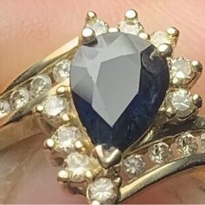 14k solid solid yellow gold pear shaped sapphire diamond halo ring